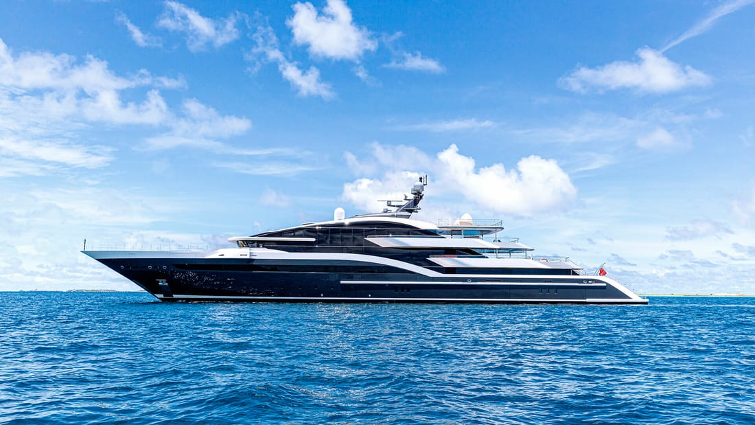 Luna Yacht